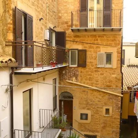 Mille E Una Notte Bed & Breakfast 3*