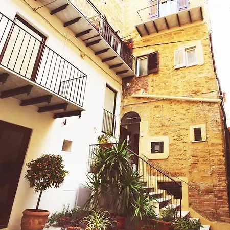 Bed & Breakfast Mille E Una Notte 3*
